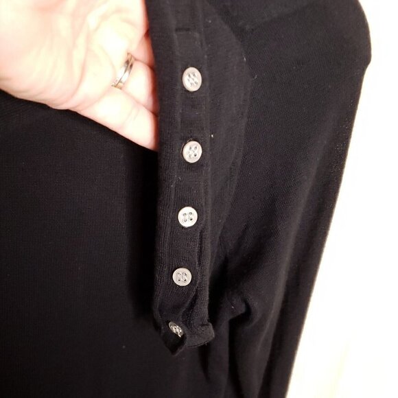 Lacoste Womens Black Lightweight V Neck Sweater XS - Picture 4 of 9